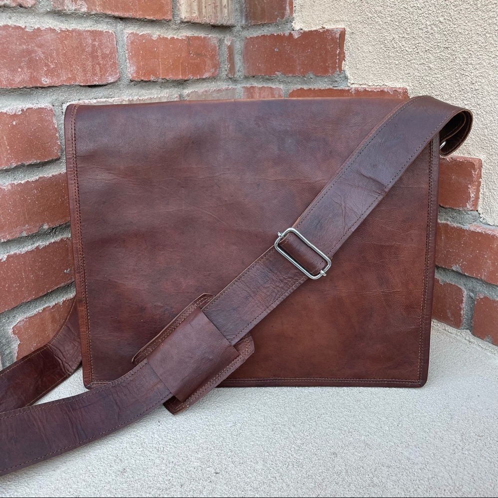 Handcrafted Artisan • Goat Leather Laptop/Book Messenger Bag